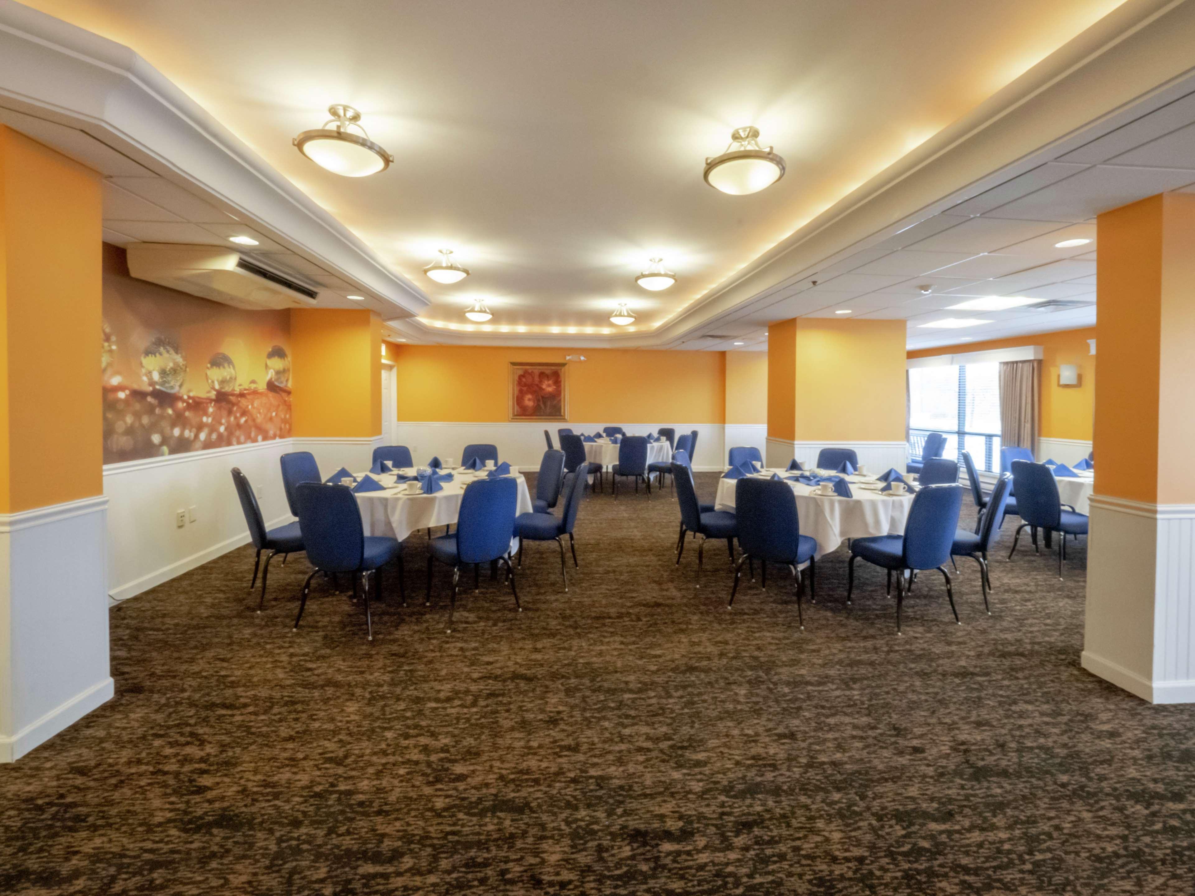 Doubletree By Hilton Buffalo-Амхерст Экстерьер фото