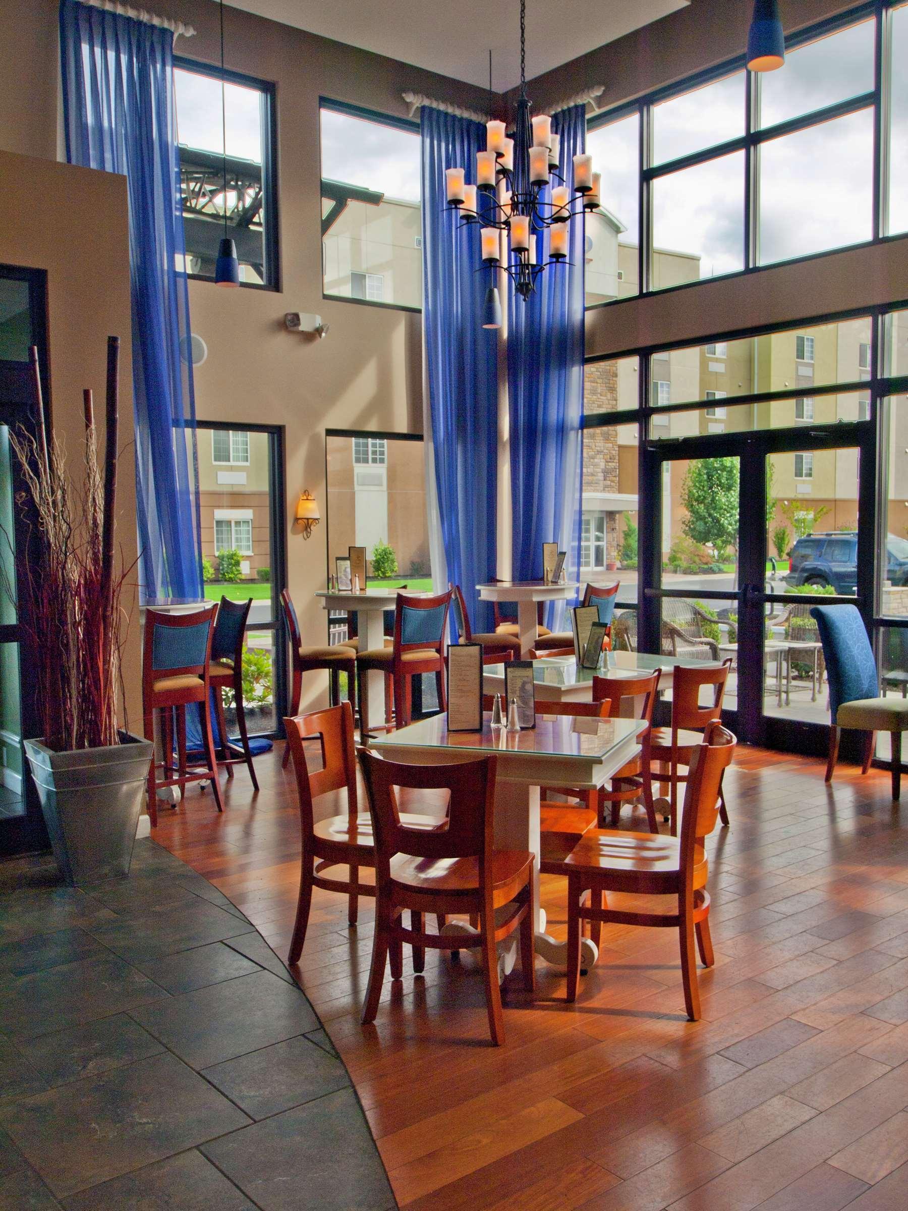 Doubletree By Hilton Buffalo-Амхерст Ресторан фото